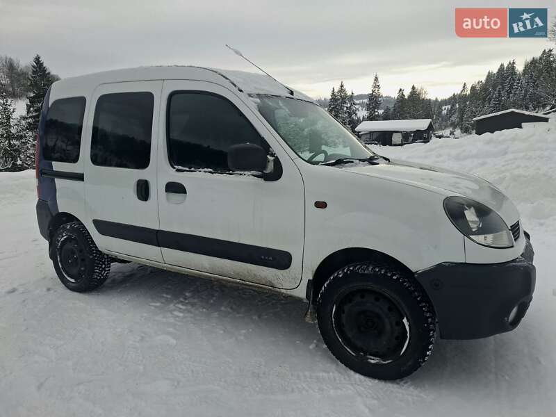 Минивэн Renault Kangoo 2005 в Нижнем Студеном