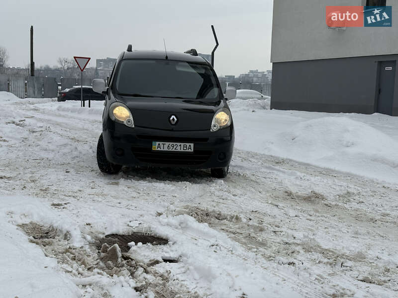 Минивэн Renault Kangoo 2008 в Ивано-Франковске фото 3 Минивэн Renault Kangoo 2008 в Ивано-Франковске