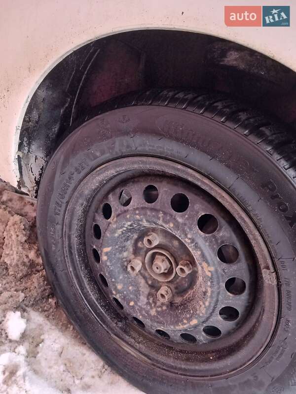 Минивэн Renault Kangoo 2004 в Городке