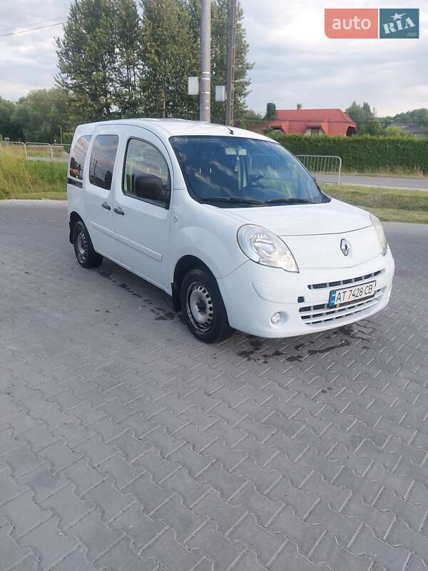 Минивэн Renault Kangoo 2008 в Калуше