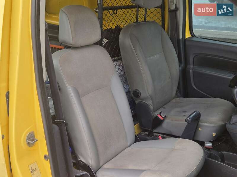 Грузовой фургон Renault Kangoo 2013 в Киеве фото 15 Грузовой фургон Renault Kangoo 2013 в Киеве