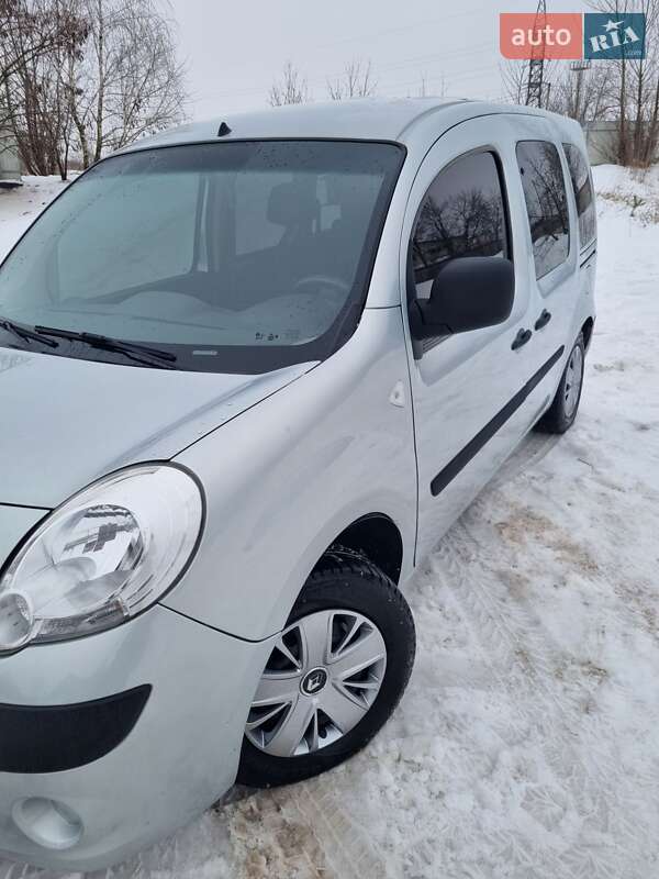 Мінівен Renault Kangoo 2011 в Луцьку