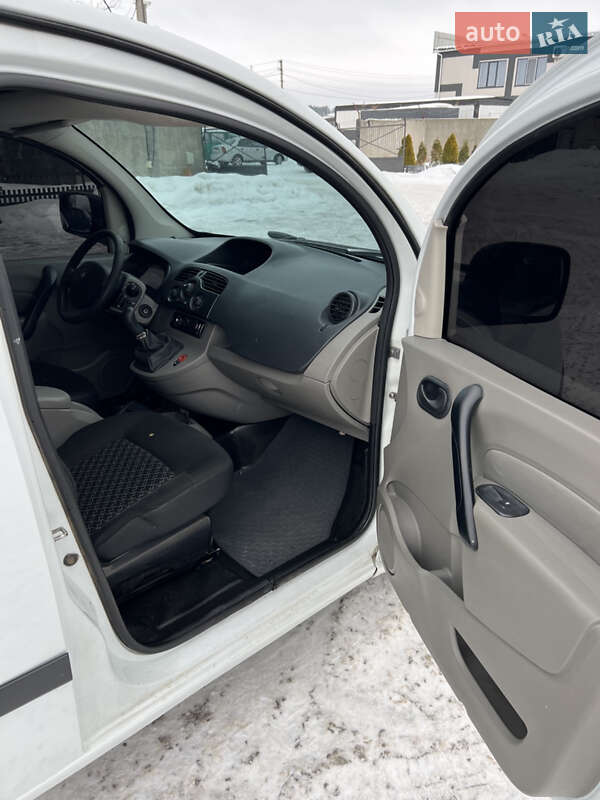 Грузовой фургон Renault Kangoo 2008 в Вараше