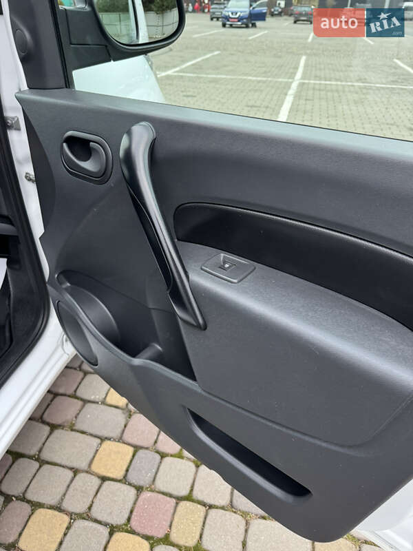 Грузовой фургон Renault Kangoo 2020 в Луцке