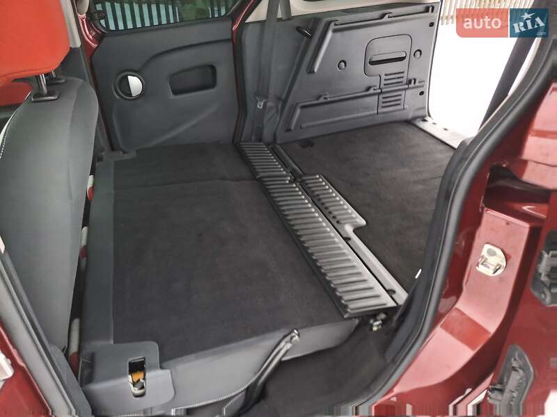 Минивэн Renault Kangoo 2011 в Ивано-Франковске фото 78 Минивэн Renault Kangoo 2011 в Ивано-Франковске