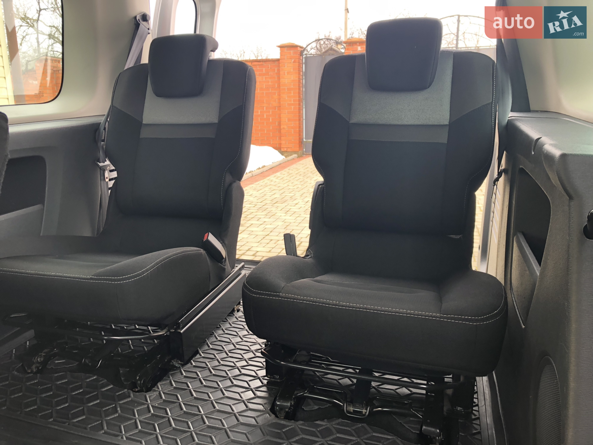 2017 Renault Kangoo - мініатюра 95