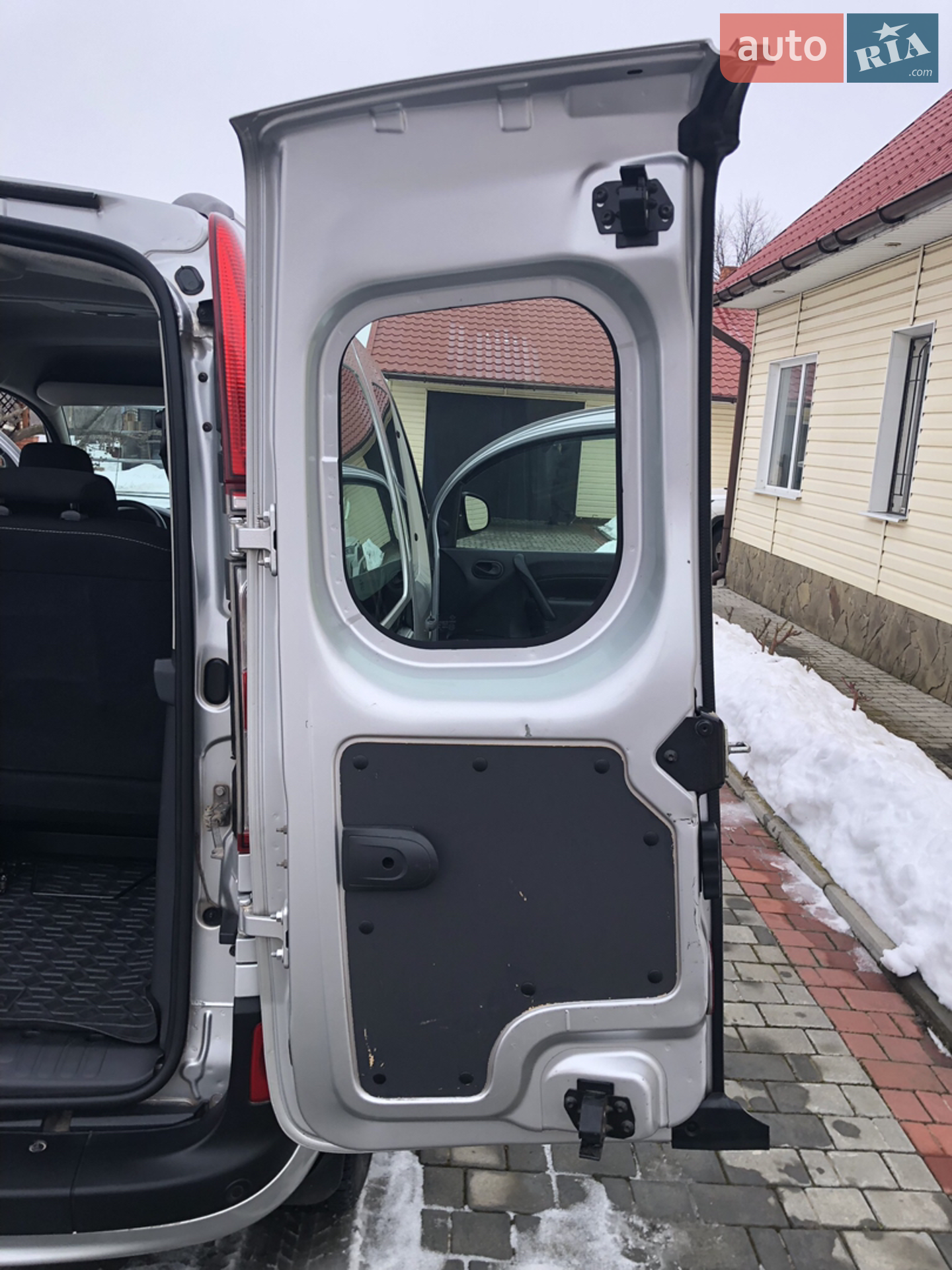 2017 Renault Kangoo - мініатюра 102