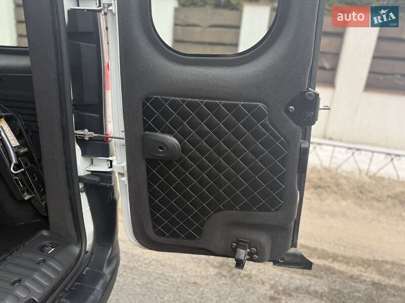 Мінівен Renault Kangoo 2017 в Ірпені фото 16 Мінівен Renault Kangoo 2017 в Ірпені