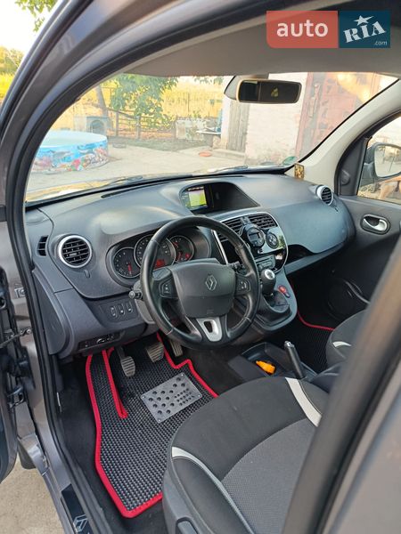 Минивэн Renault Kangoo 2016 в Новгородке