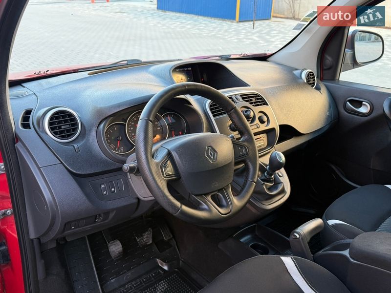 Минивэн Renault Kangoo 2015 в Львове