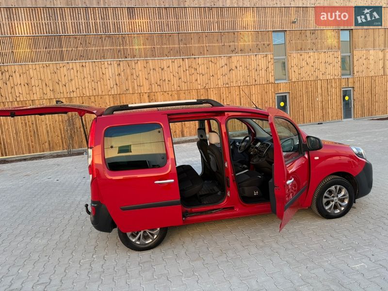 Минивэн Renault Kangoo 2015 в Львове
