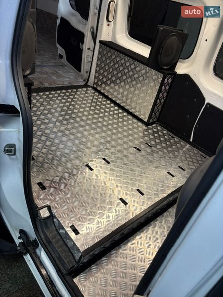 Грузовой фургон Renault Kangoo 2014 в Днепре