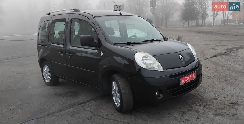 Минивэн Renault Kangoo 2010 в Ивано-Франковске