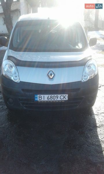 Грузопассажирский фургон Renault Kangoo 2012 в Гадяче