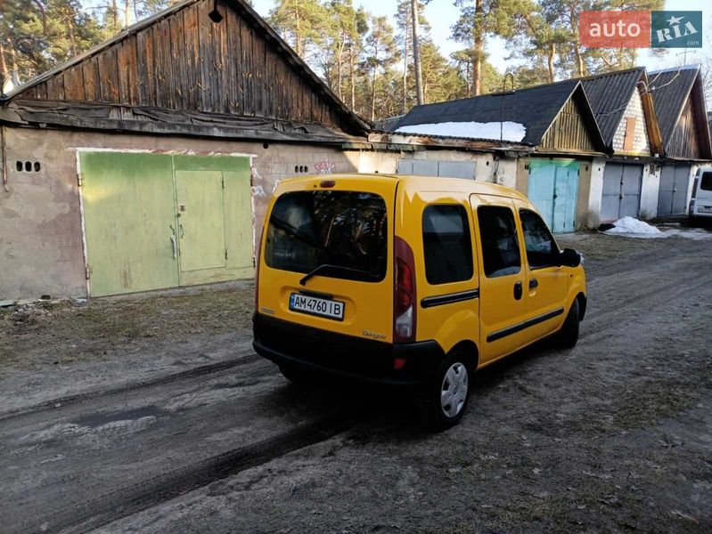 Минивэн Renault Kangoo 2000 в Озерном