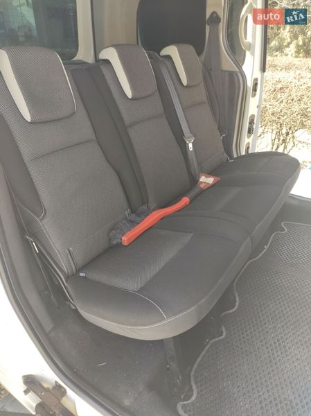 Минивэн Renault Kangoo 2011 в Львове