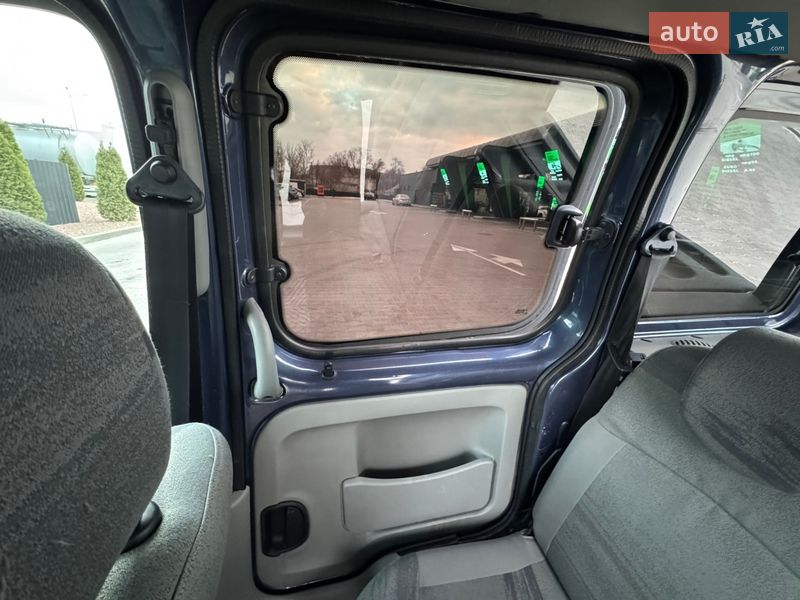 Мінівен Renault Kangoo 2004 в Одесі