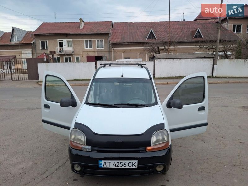 Минивэн Renault Kangoo 2000 в Косове фото Минивэн Renault Kangoo 2000 в Косове