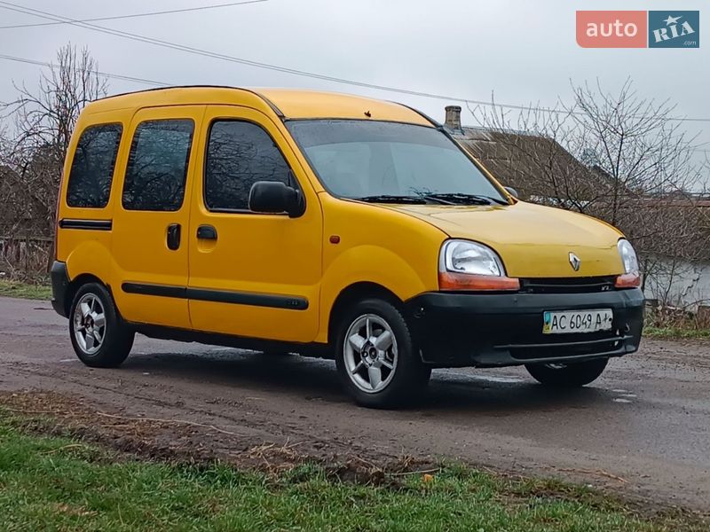 Минивэн Renault Kangoo 2000 в Сарнах