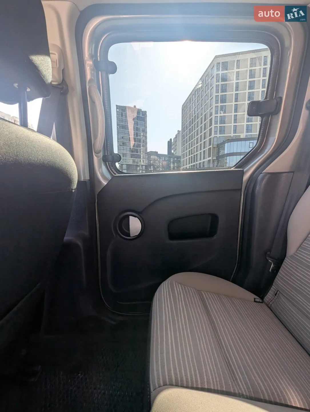 2011 Renault Kangoo - мініатюра 34