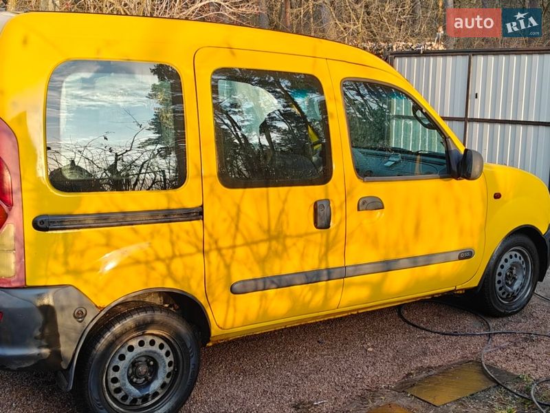 Мінівен Renault Kangoo 2000 в Новогуйвинське