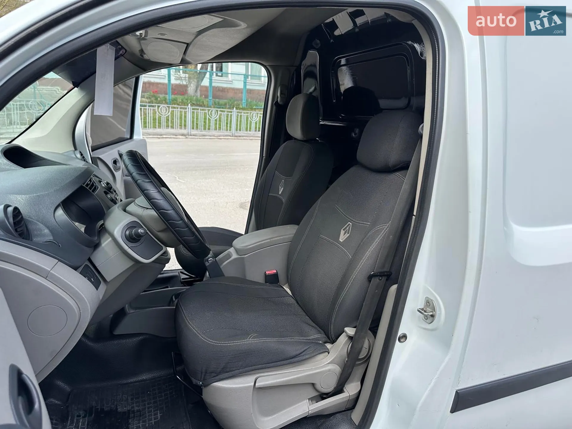 2010 Renault Kangoo - мініатюра 17