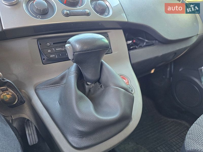 Минивэн Renault Kangoo 2011 в Львове