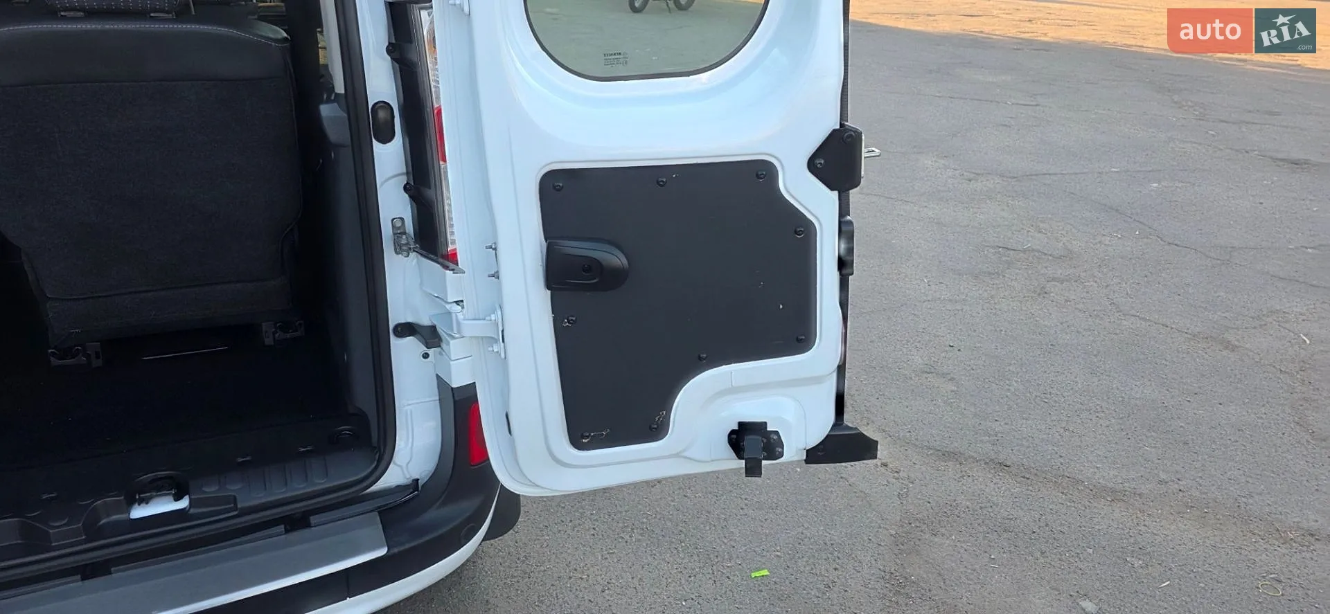 2015 Renault Kangoo - мініатюра 23