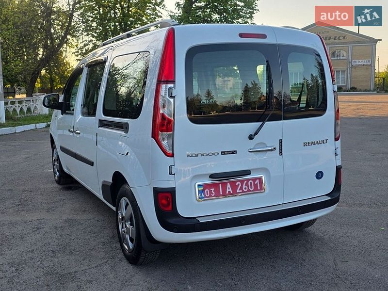 Минивэн Renault Kangoo 2015 в Новоархангельске