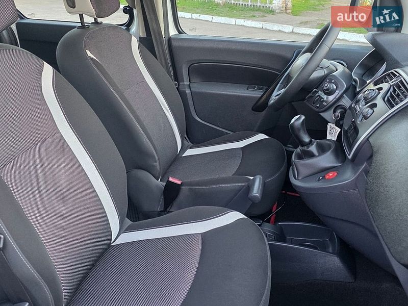 Минивэн Renault Kangoo 2015 в Новоархангельске