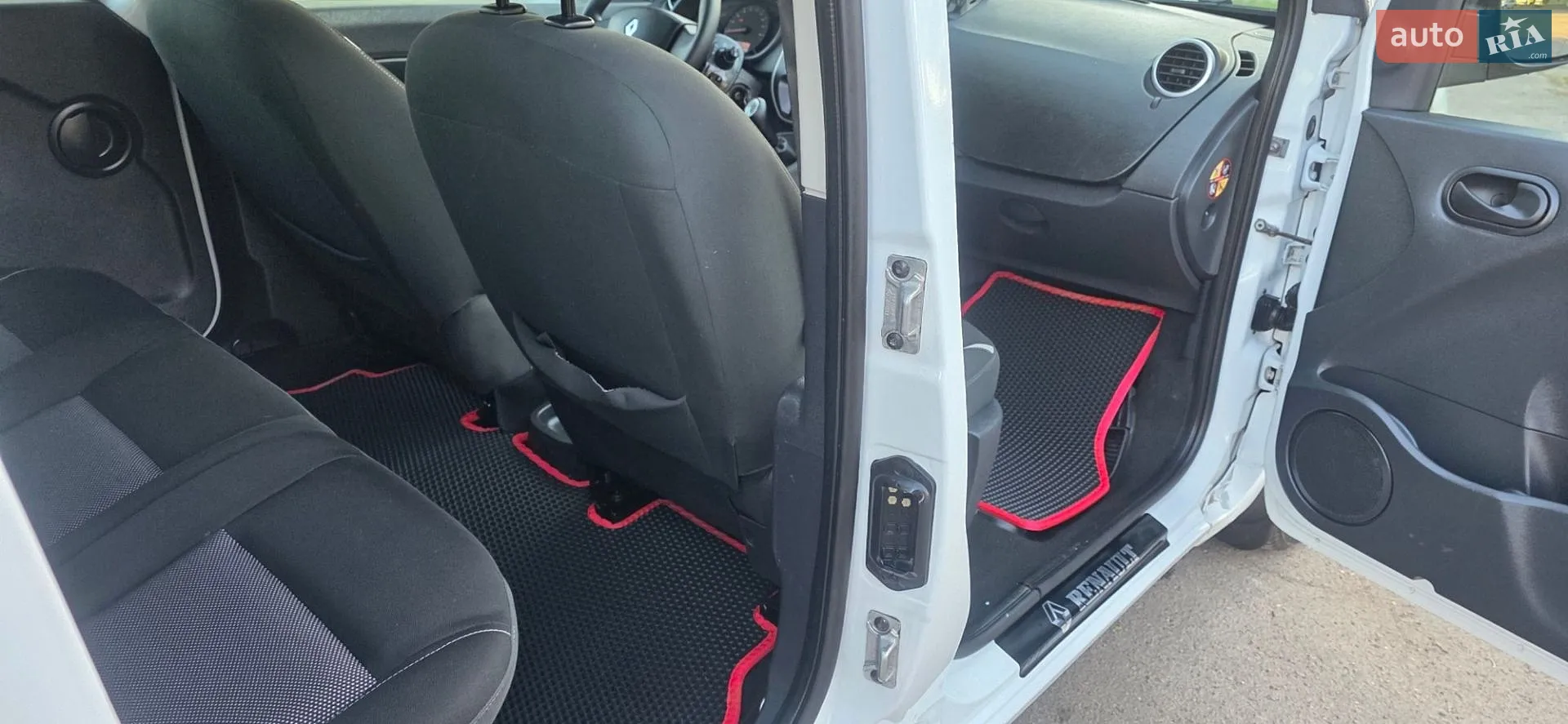 2015 Renault Kangoo - мініатюра 94