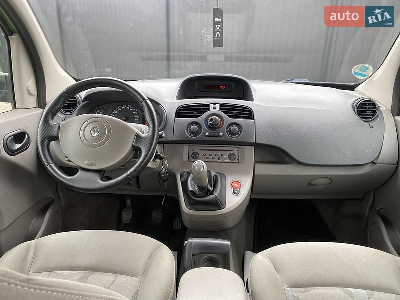 Минивэн Renault Kangoo 2009 в Староконстантинове