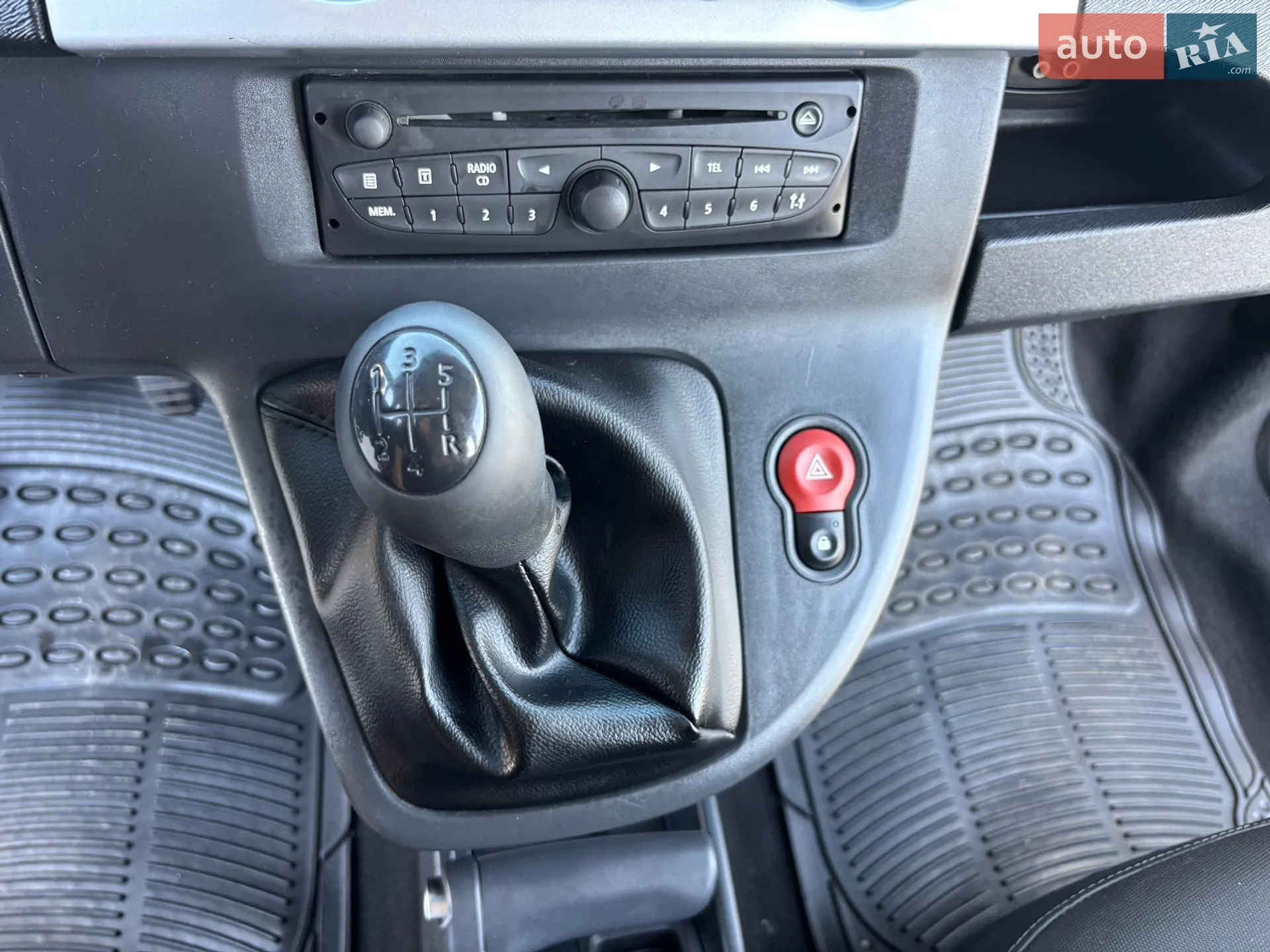 2012 Renault Kangoo - мініатюра 39