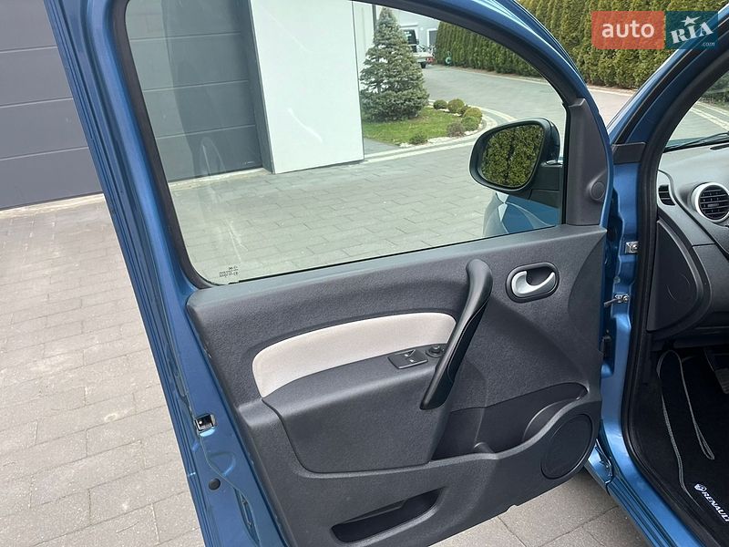 Мінівен Renault Kangoo 2015 в Стрию