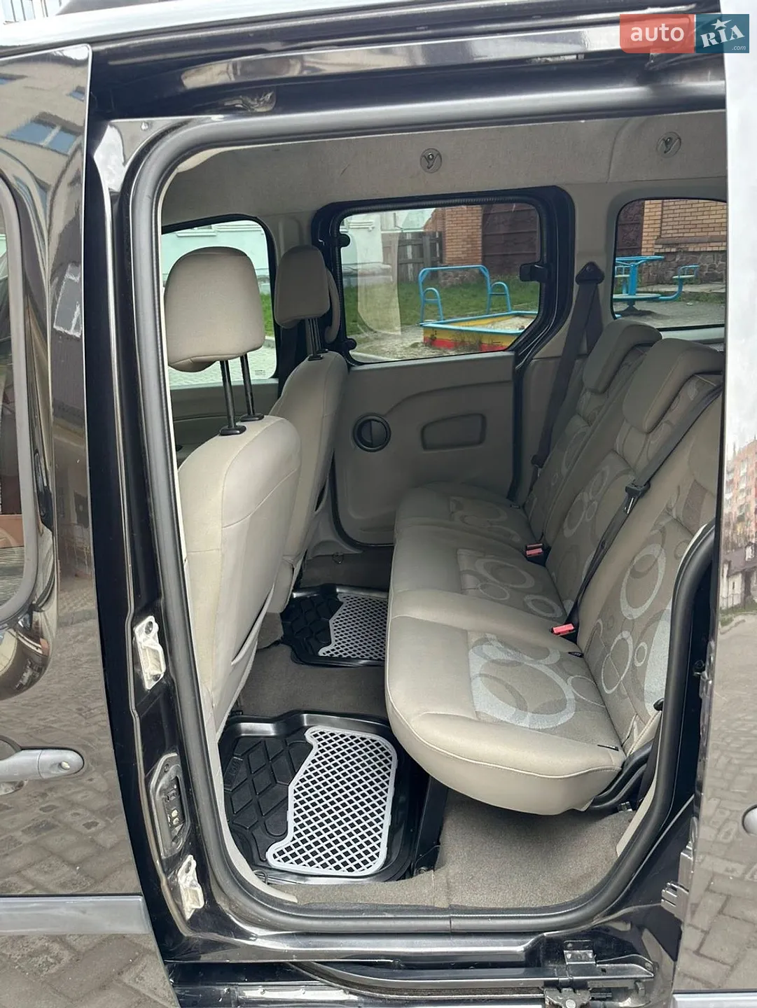 2010 Renault Kangoo - мініатюра 32