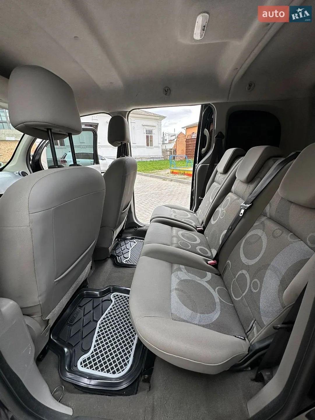 2010 Renault Kangoo - мініатюра 43