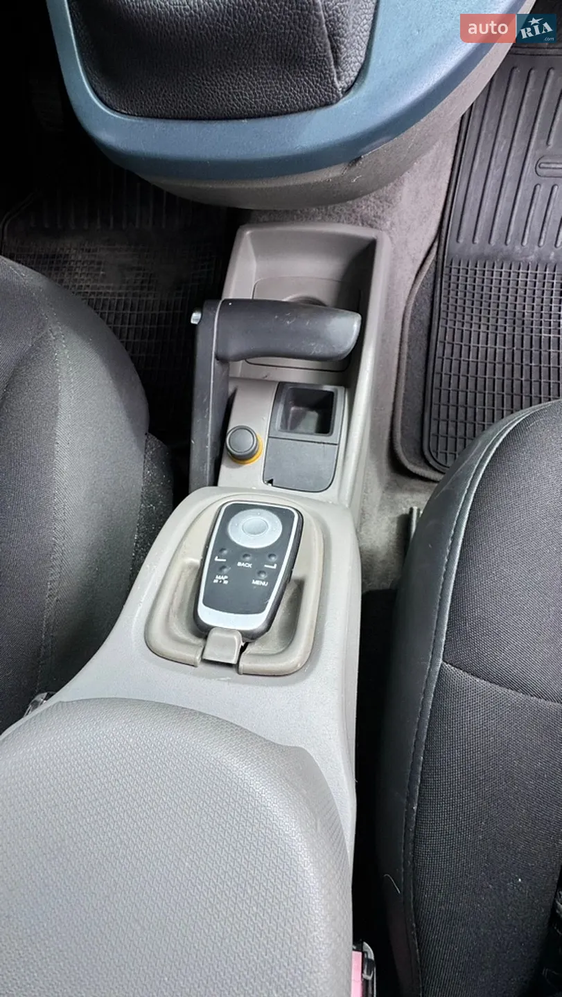 2010 Renault Kangoo - мініатюра 28