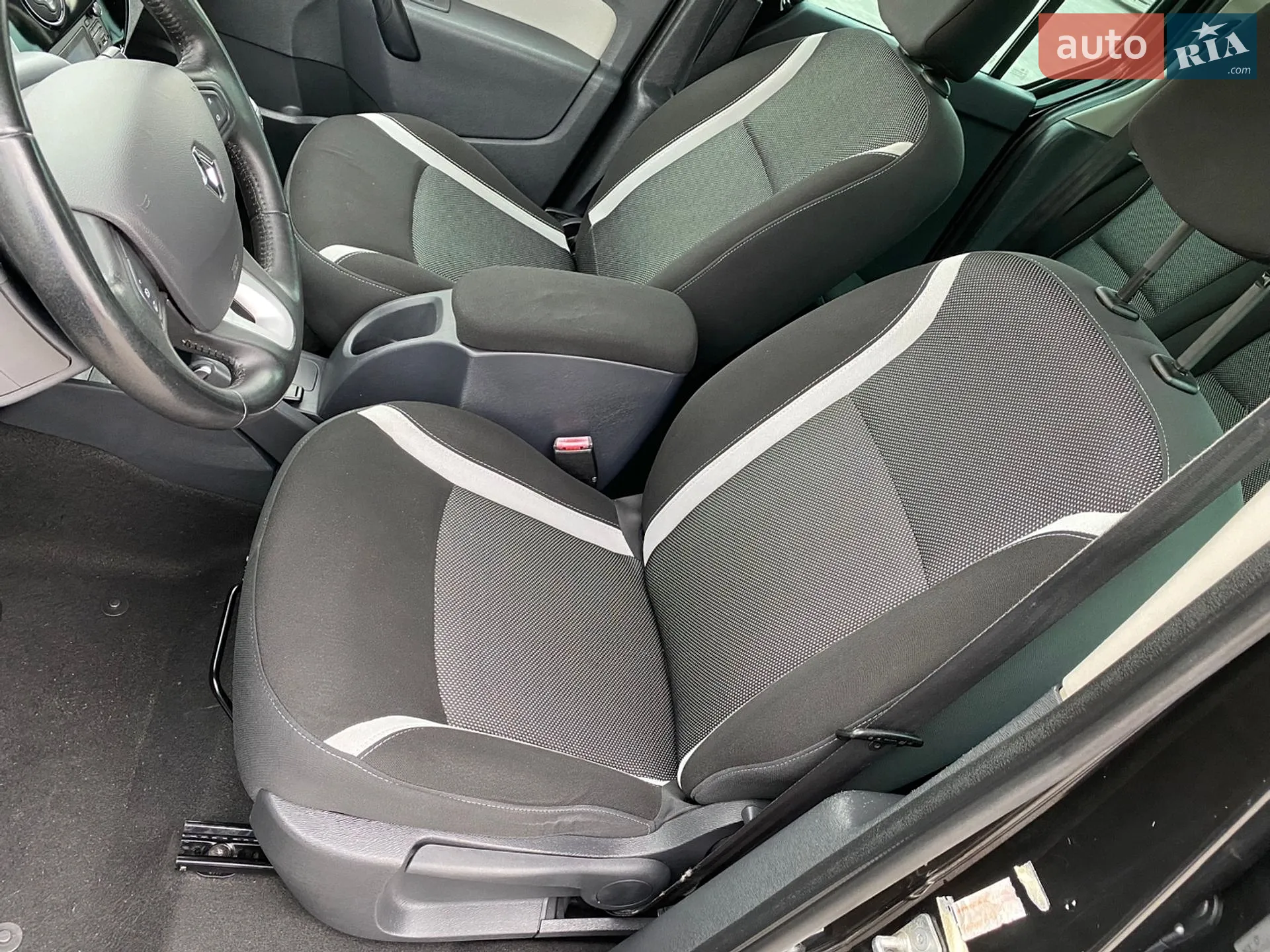 2015 Renault Kangoo - мініатюра 52