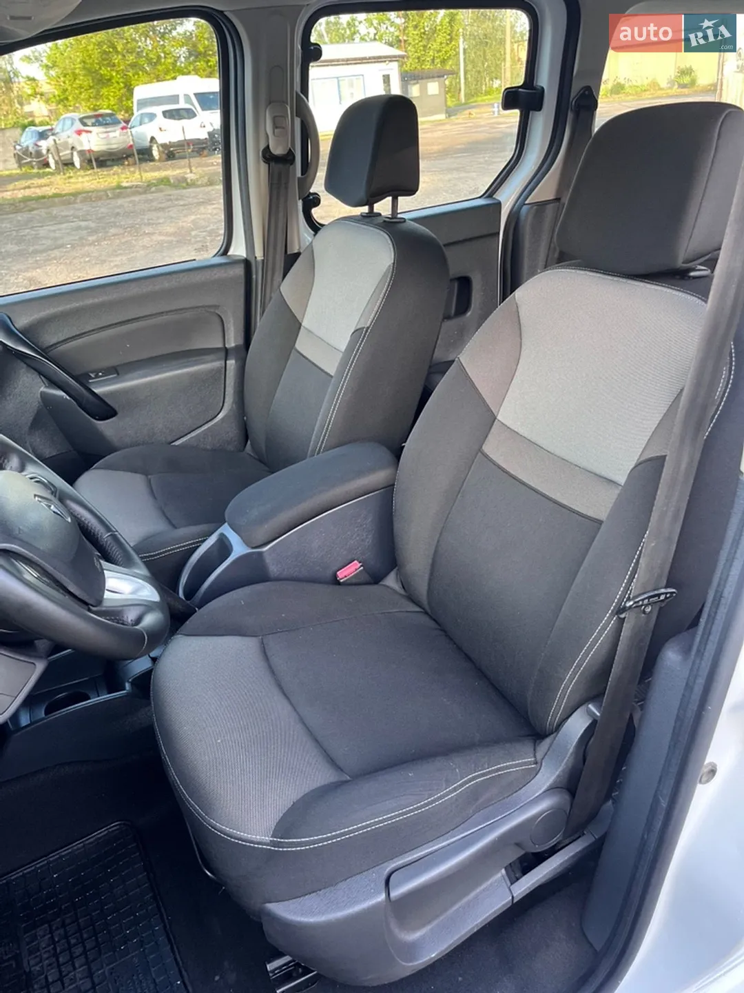 2016 Renault Kangoo - мініатюра 27