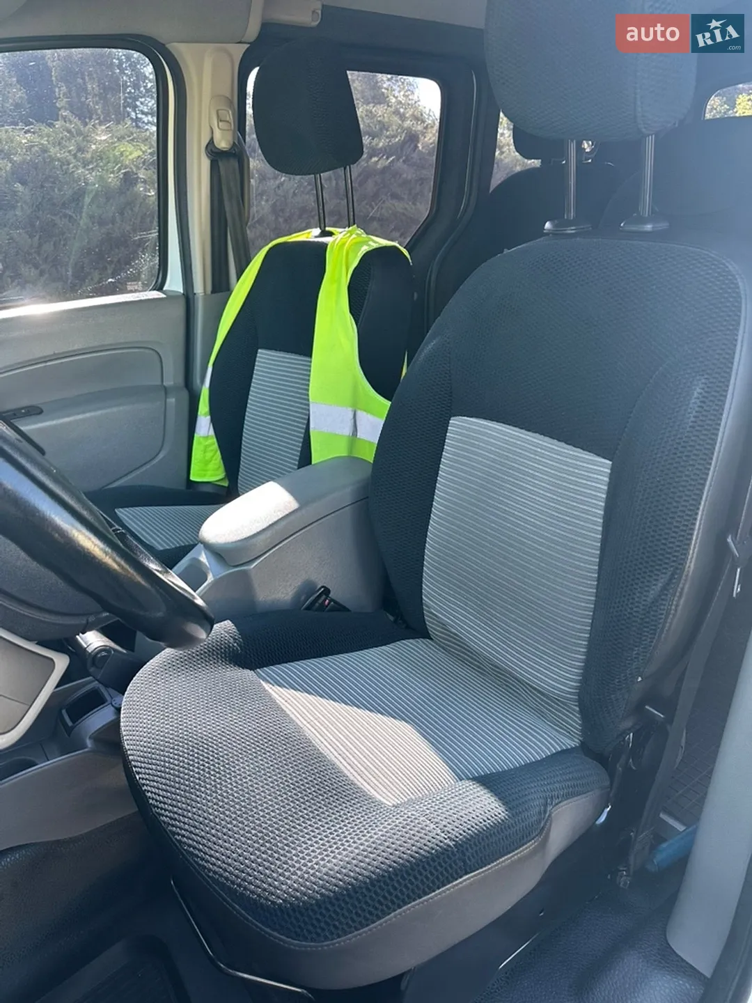 2011 Renault Kangoo - мініатюра 21