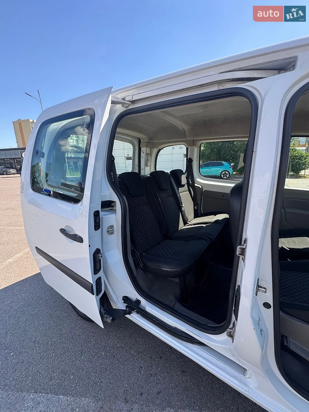 2010 Renault Kangoo - мініатюра 11