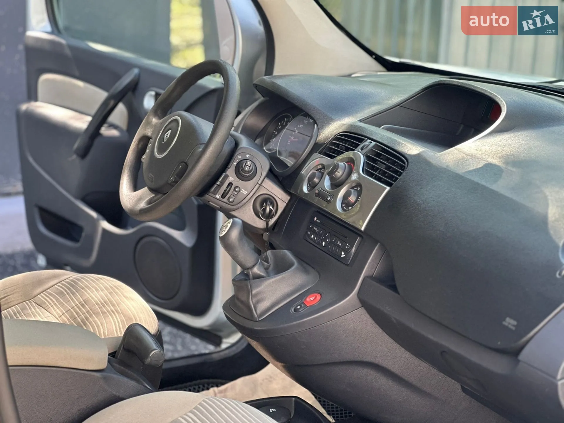 2011 Renault Kangoo - мініатюра 26