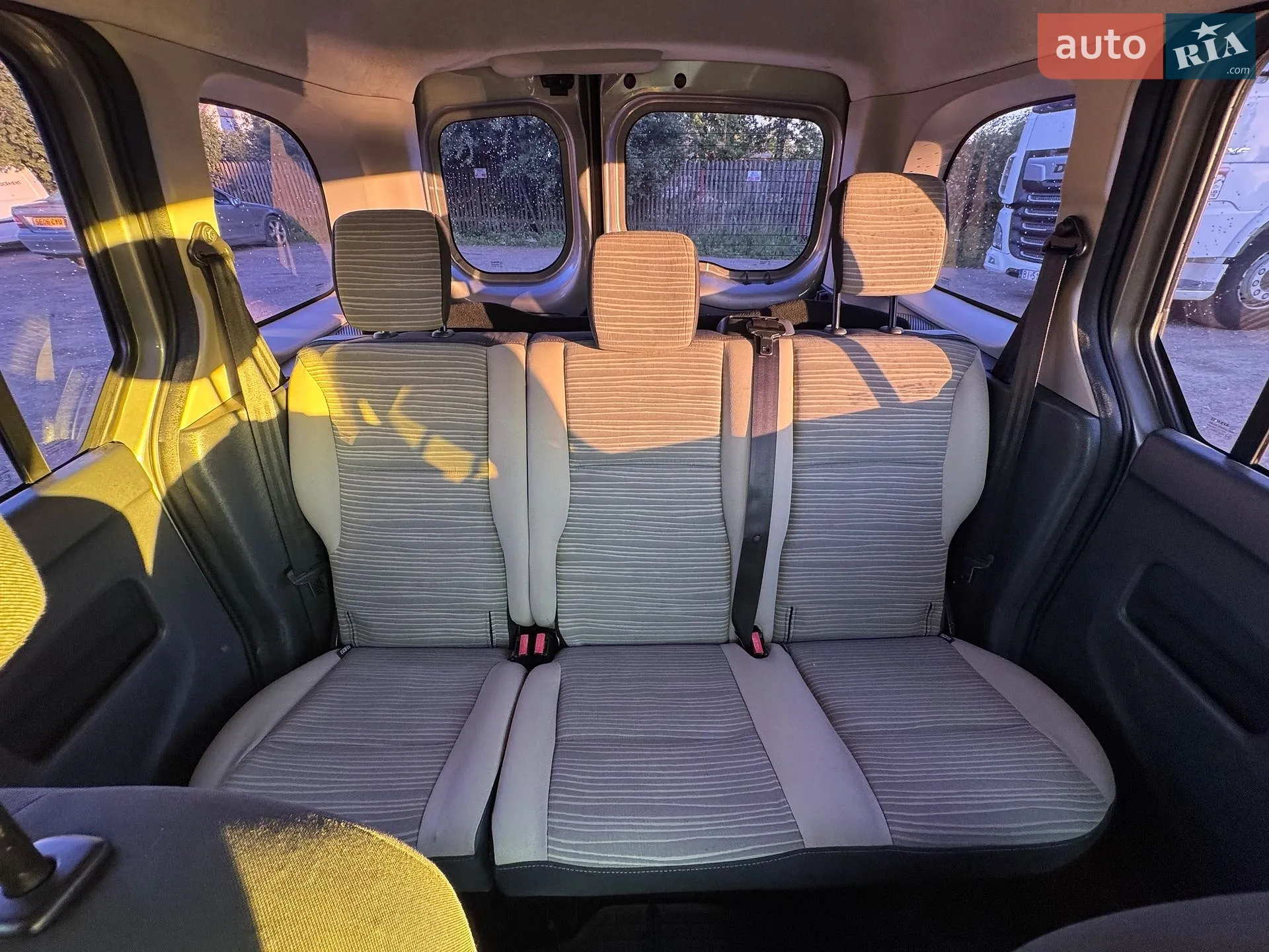 2011 Renault Kangoo - мініатюра 25