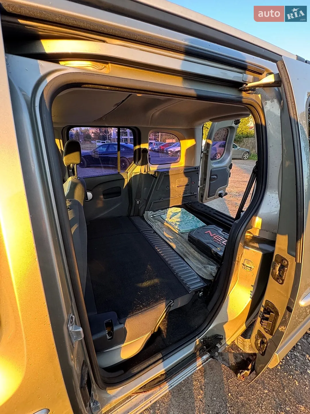 2011 Renault Kangoo - мініатюра 30