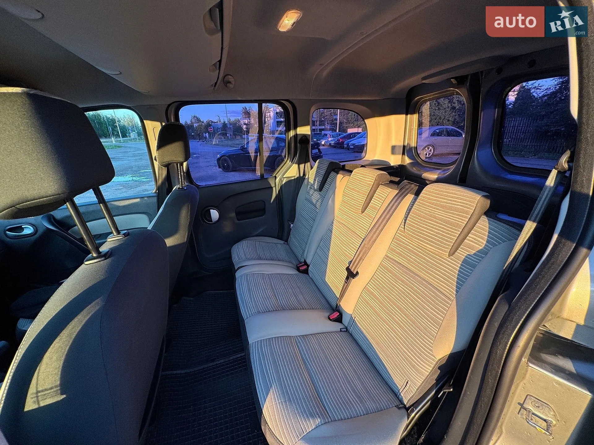 2011 Renault Kangoo - мініатюра 32