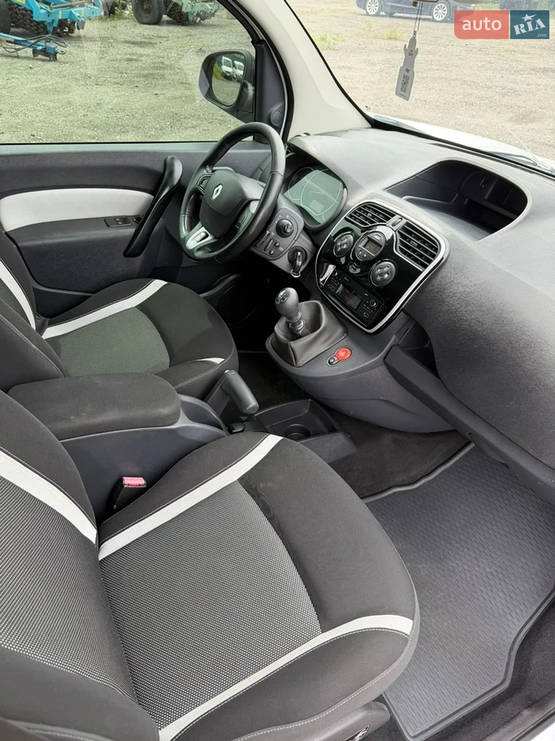 2013 Renault Kangoo - мініатюра 13