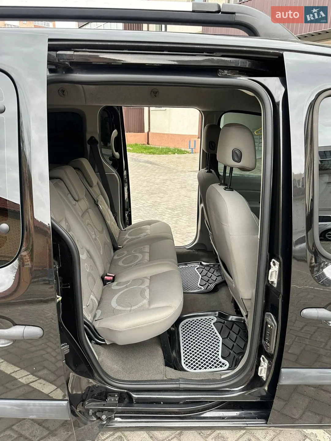 2010 Renault Kangoo - мініатюра 27