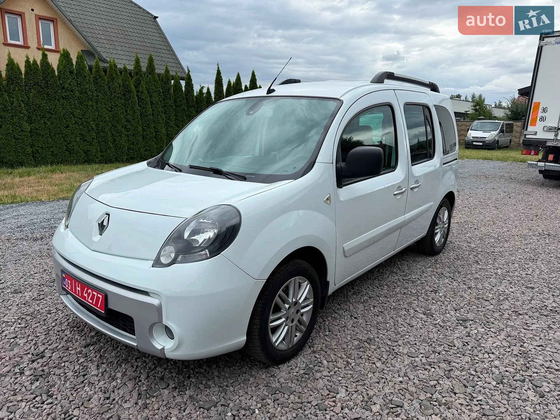 2011 Renault Kangoo - фото 1