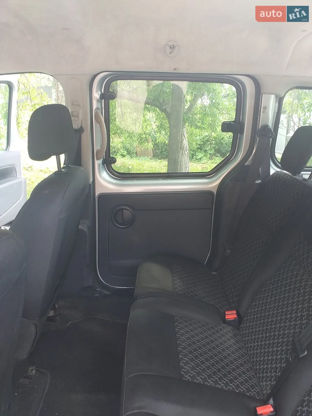 2011 Renault Kangoo - мініатюра 29