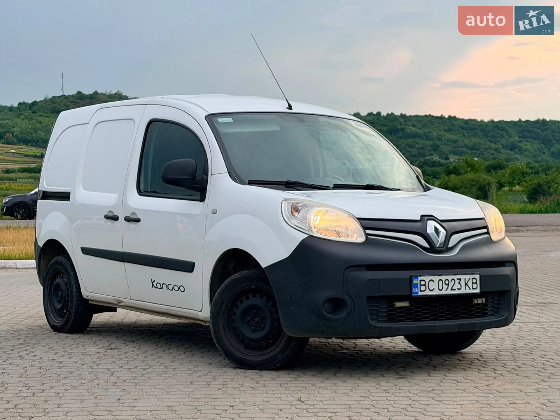 2015 Renault Kangoo - фото 1